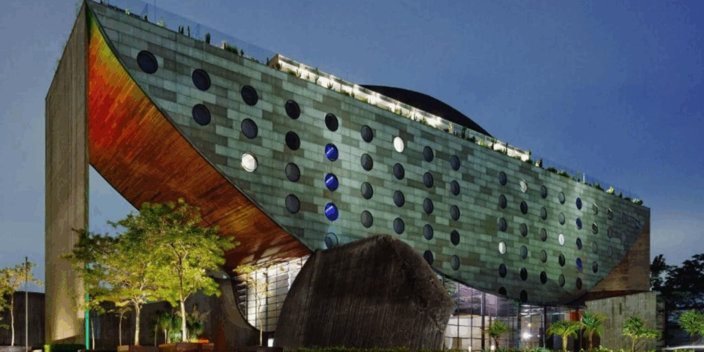 Hotel Unique (SP): Arquitetura ousada no coração de São Paulo